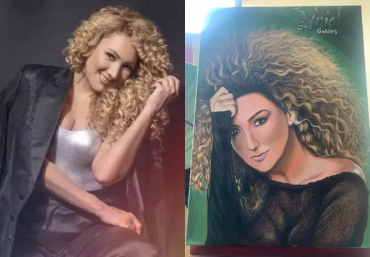 Erika Ender y el retrato que hicieron en su honor. Foto: Archivo / Twitter