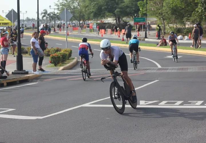 Andrés Arce de Paraguay se llevó el Ironman 70.3 de Panamá. Fo