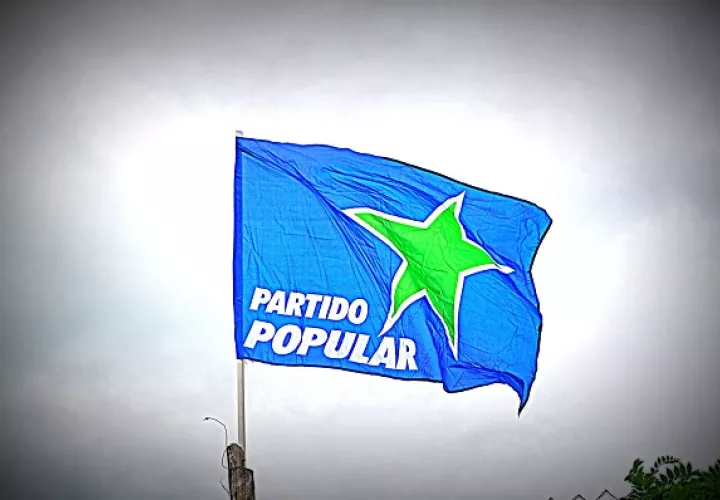 Bandera del Partido Popular. 