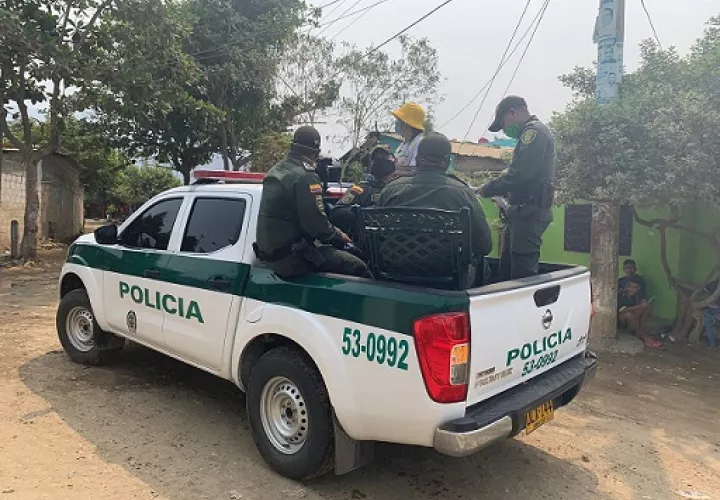 El operativo policial se realizó en la costa Caribe - en Riohacha y en Santa Marta.  La FM