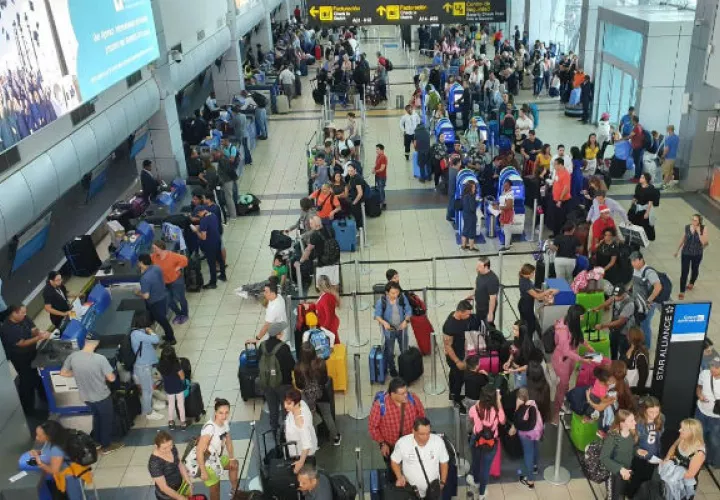 El aeropuerto de Tocumen fue por donde se dio el mayor movimiento migratorio en el primer trimstre 2023. Archivo.