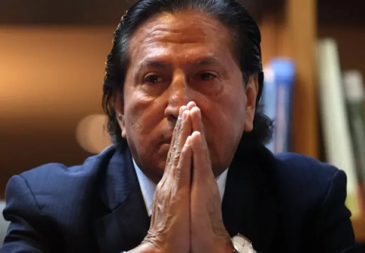 El expresidente puso fin al mandato de Alberto Fujimori, que gobernó con mano dura en la última década del siglo pasado. Foto: EFE