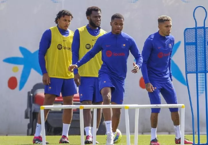Barcelona durante los entrenamientos previo al partido ante Girona. EFE