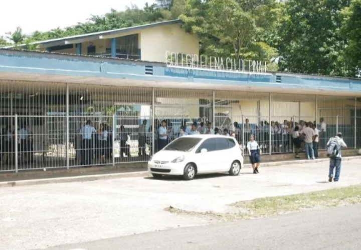 Colegio Elena Chávez de Pinate. Foto: Archivo