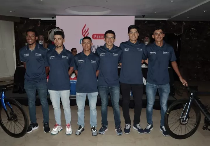 Equipo élite de Panamá masculino que estará en los Panamericano de Ciclismo. Foto: Víctor Arosemena