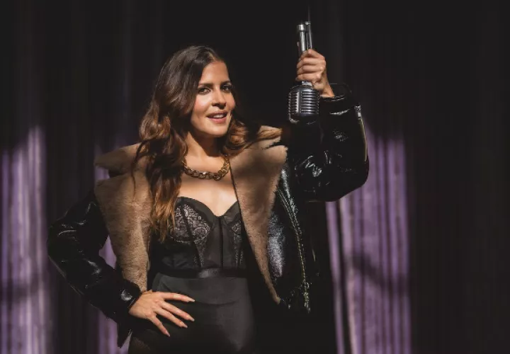 Mariaca Semprún tiene una actuación estelar en la serie y personifica a una cantante, que es la mejor amiga del protagonista. Foto: Cortesía