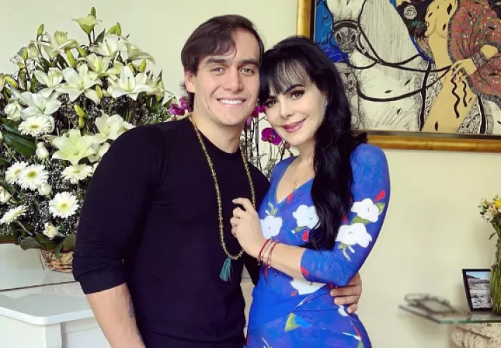 Julián Figueroa y su madre Maribel Guardia. Foto: Instagram / @ julian_f.f