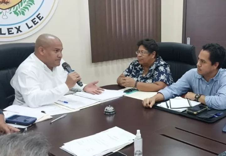El MOP en Colón es una de las entidades más cuestionadas en la región. Foto / Diómedes Sánchez.
