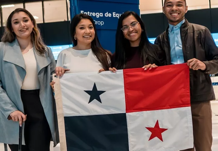 Los estudiantes que viajaron. Foto: Cortesía