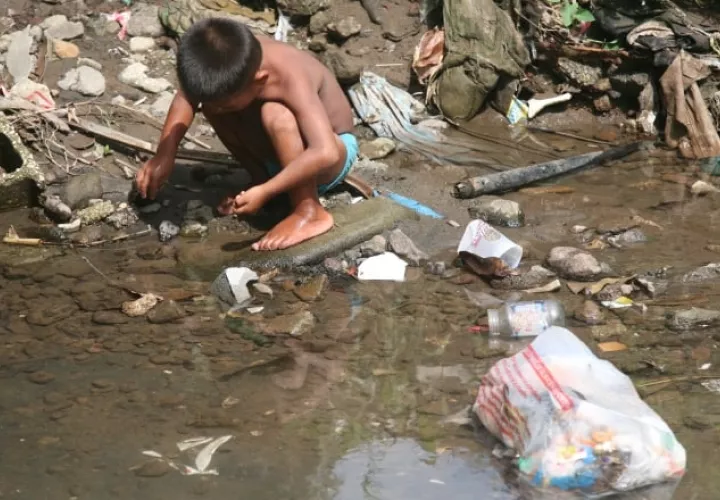 Existen aproximadamente 87 millones de niños pobres en América Latina y el Caribe. Archivo.