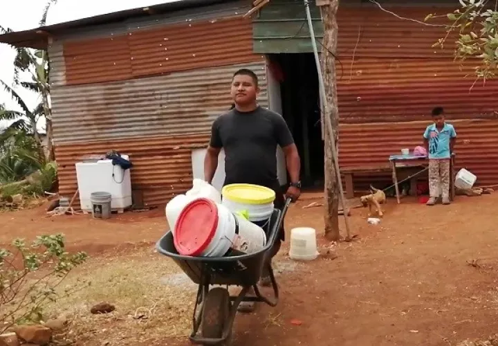 La falta de agua potable en el distrito de Arraiján se agudiza. Foto: Eric A. Montenegro