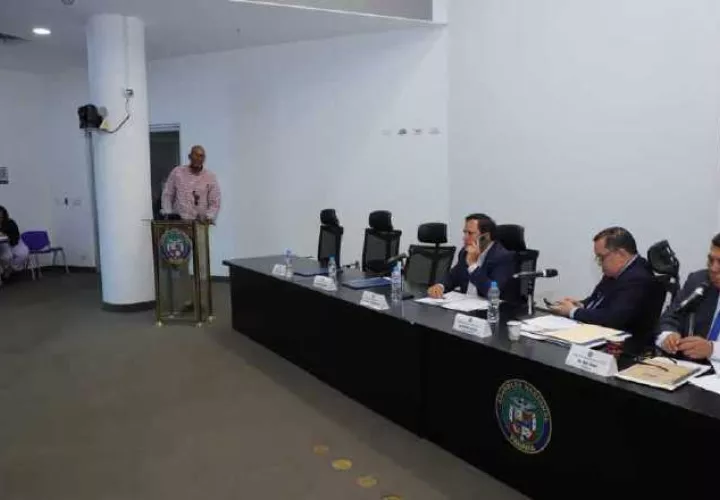 Debaten uso de las plataformas tecnológicas para el transporte. Foto: Cortesia