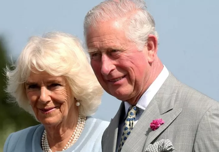 Carlos III, y la reina consorte, Camila. Foto: EFE