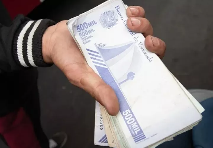 A pesar de la inflación, el Bolívar no está entre las principales monedas devaluadas del mundo. Foto: EFE