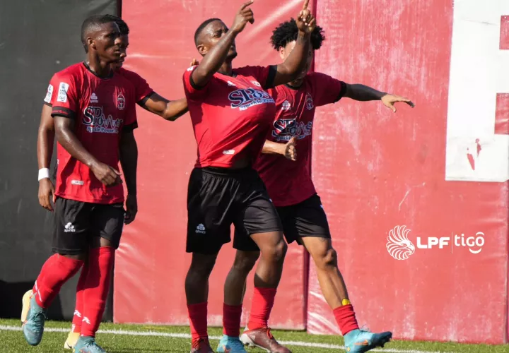 Así lo celebraron los del Sporting San Miguelito.