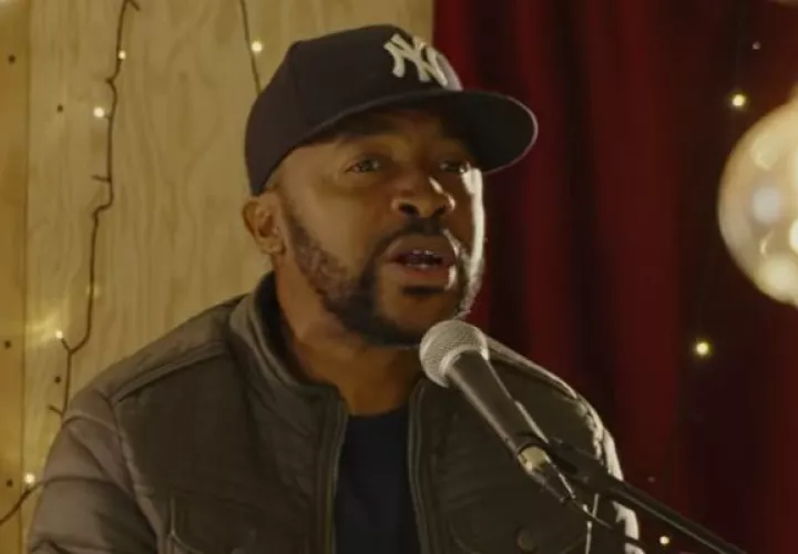 El cantante de música urbana "Apache Ness". 