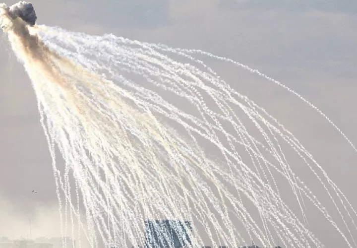 Es bonito de ver las bombas, pero extremadamente letal. 
