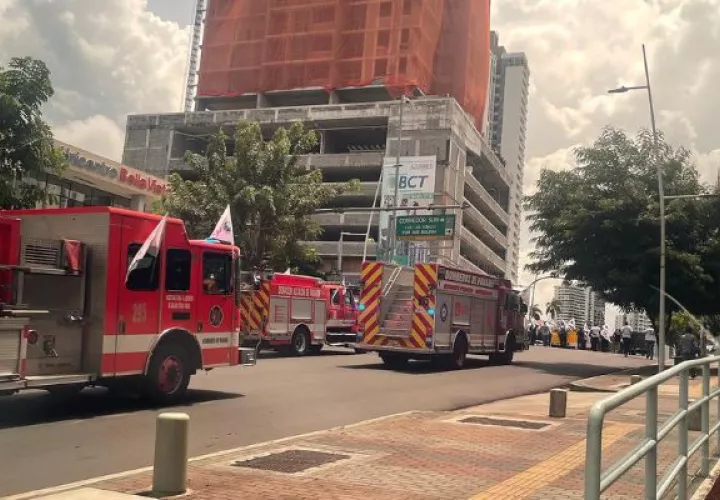 Manifestación de los bomberos. Foto: Cortesía Tráfico Panamá