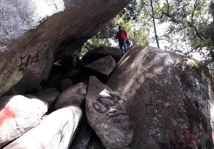 A lo largo de los años hay quienes se han impuesto como meta escalar este importante cerro. FOTO/JOSÉ VÁSQUEZ