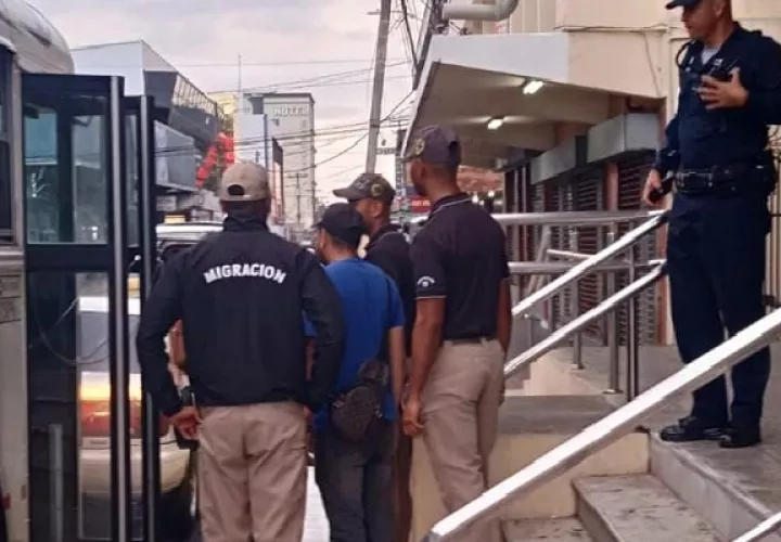 Unidades de la Policía Nacional y del Servicio Nacional de Migración en la provincia de Chiriquí, confirmaron la aprehensión de 45 migrantes. Foto. José Vásquez