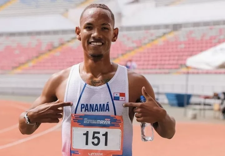 Didier Rodríguez, le da la medalla de oro a Panamá. Foto/ Cortesía