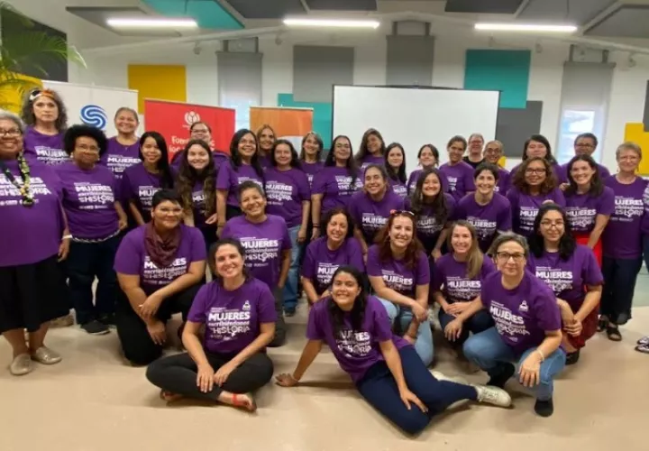 Unas 30 mujeres, entre científicas, periodistas, académicas y otras profesionales participaron de esta iniciativa. Foto: Cortesía