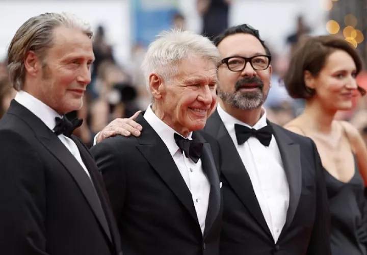 El equipo de Indiana Jones en la premier de Cannes. Foto: EFE