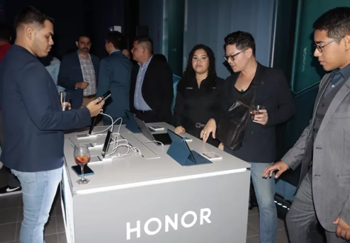 honor_magic_series_pa_.jpg
