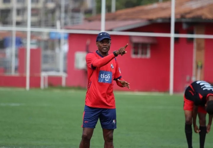 Jorge Dely Valdés, técnico de la Sub-23 de Panamá. Foto: Fepafut