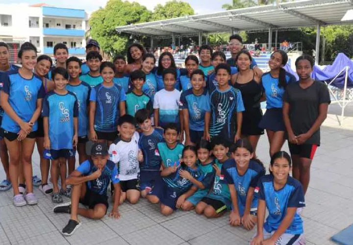 Parte de la delegación de La Salle. Cortesía
