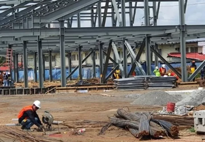 Trabajos en el estadio Roberto Mariano Bula.
