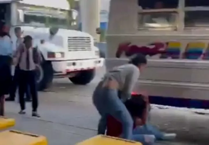 En medio de la ola de comentarios que generó el incidente, la hermana de la menor hizo algunas aclaraciones. Foto: Redes