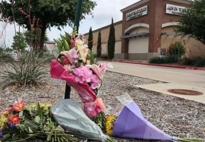 El centro comercial Allen Premium Outlet Mall donde ocurrió tiroteo masivo en Allen, Texas. Foto: EFE