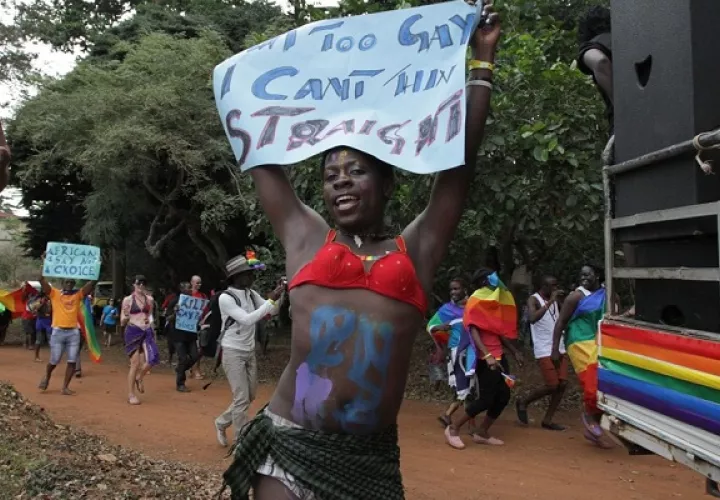 Activistas homosexuales en una marcha del Orgullo Gay en Kampala, en una imagen de archivo. Foto: EFE