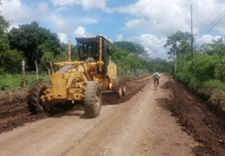 Los trabajos incluyen construcción de casetas, colocación de tuberías de hormigón, entre otros trabajos. Foto: José Vásquez 