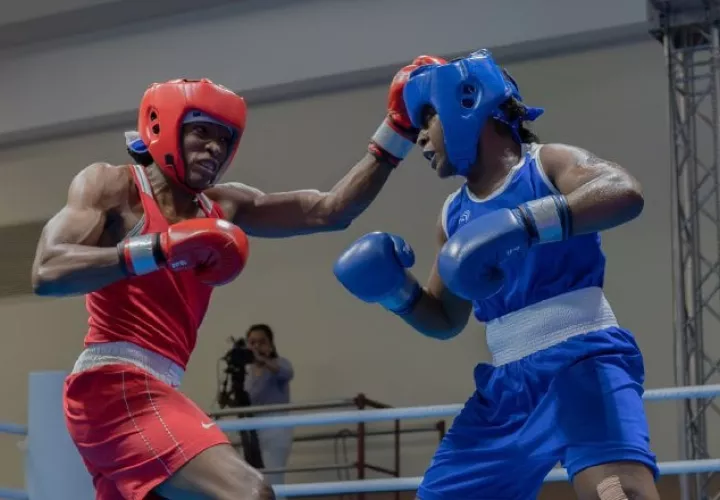 Atheyna Bylon (rojo) se encuentra lista para la final de los Juegos Centroamericanos y del Caribe 2023. Foto: COP