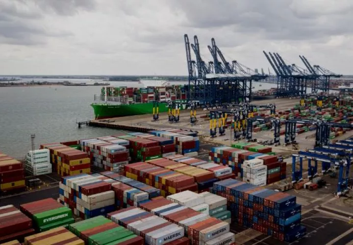 Para 2024, el organismo proyecta que la economía global volverá a coger algo de ritmo