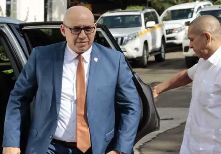El fiscal Emeldo Márquez fue denunciado por el abogado Roniel Ortiz.