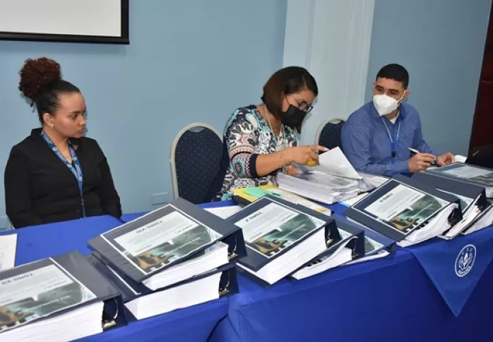 La licitación se realiza bajo la modalidad de cotización en línea. Foto: Archivo