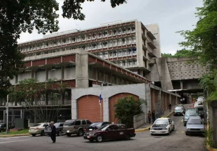 "Al Hospital Oncológico se le darán los recursos que necesite y cuenta con mi total respaldo", aseguró el presidente Laurentino Cortizo. Foto: Archivos