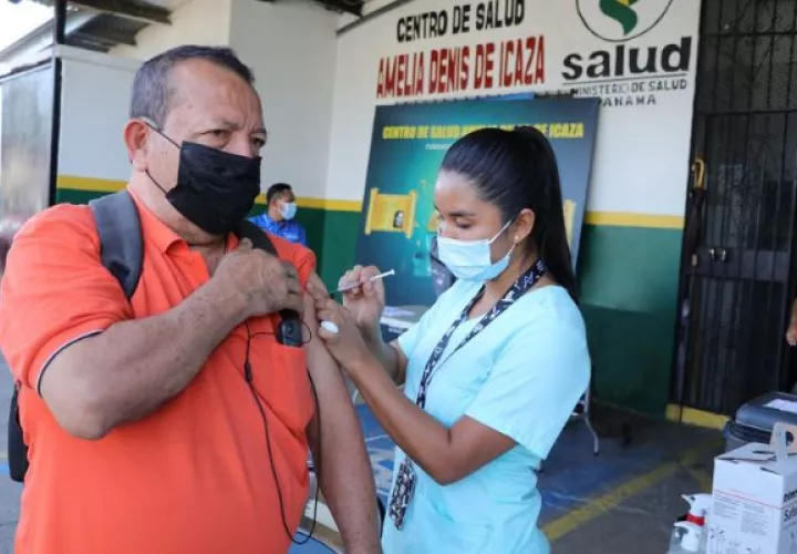 Las autoridades de Salud hacen un llamado a la población para que acudan a vacunarse. Foto Cortesía Minsa