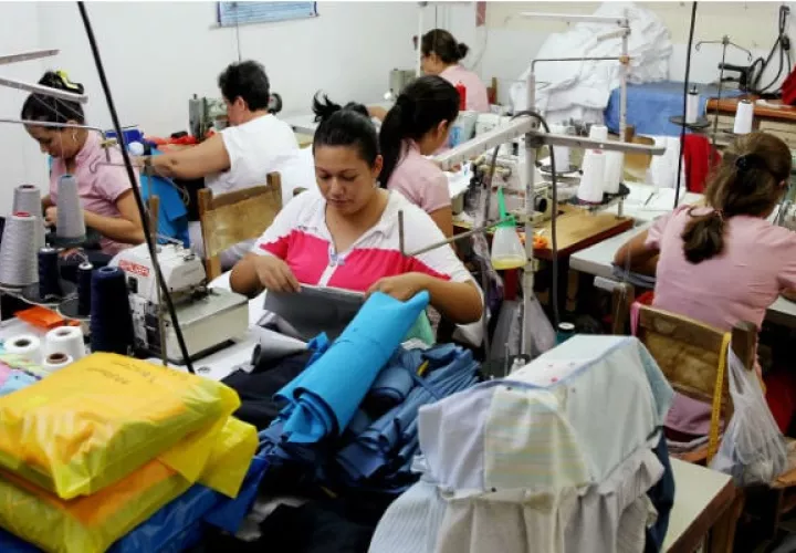 Las mipymes representaban el 80 % de la empleomanía a nivel nacional antes de la pandemia, hoy están por el orden del 60 %, según datos de Umpyme. Foto: Archivos