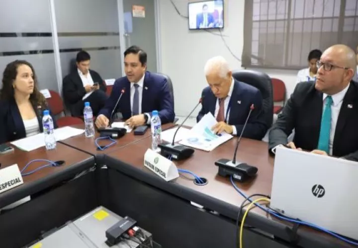 El segundo traslado de partida por $2,486,578.00 a favor de la Dirección de Presupuesto de la Nación.
