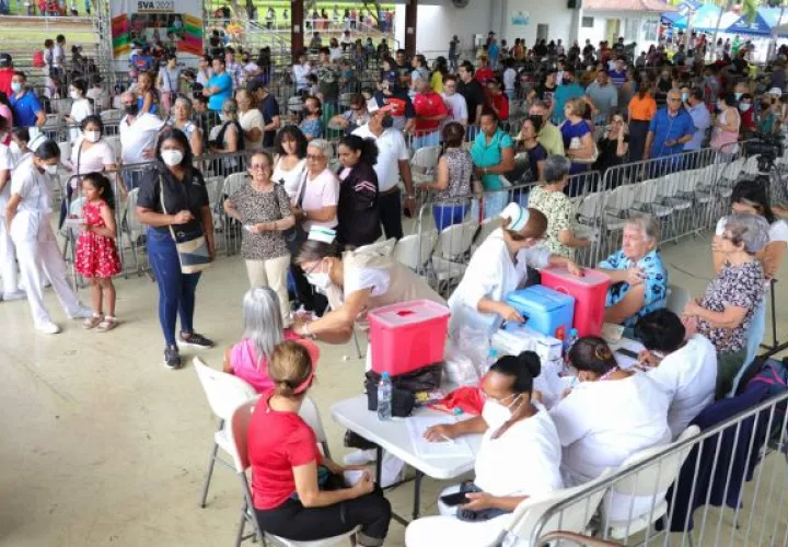 Hay suficientes vacunas para toda la población. Foto: Cortesía Minsa