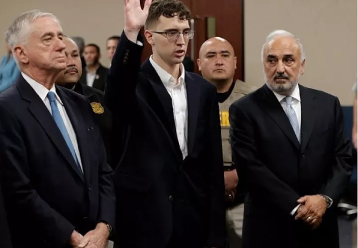 Patrick Crusius (c) tirador de la masacre del supermercado Walmart en 2019. Foto: EFE