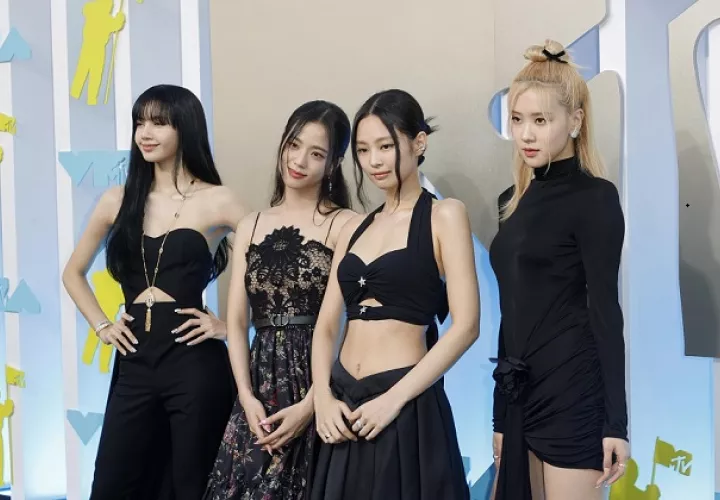 La banda surcoreana lanzó en septiembre "Born pink", su segundo disco de estudio, e iniciaron en octubre una gira mundial. Foto: EFE