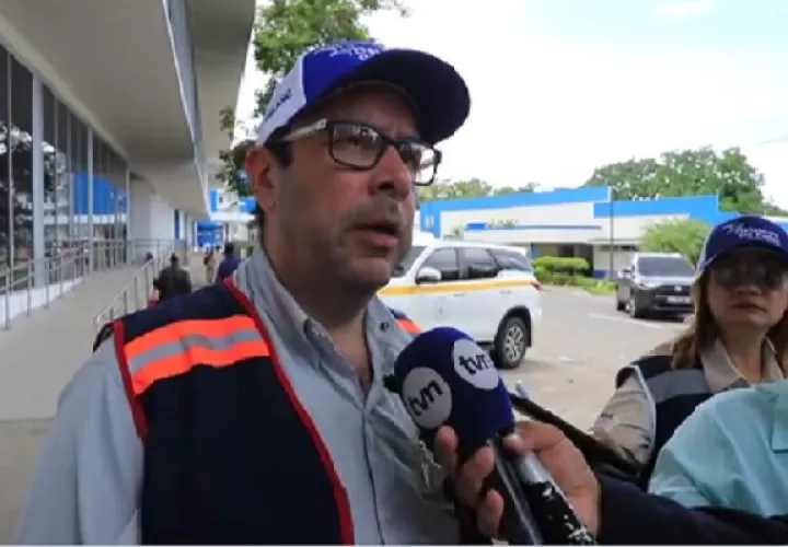 El Defensor del Pueblo Eduardo Leblanc, precisó que son vigilantes del derecho a la salud. Foto. Cortesía Defensoría del Puebo