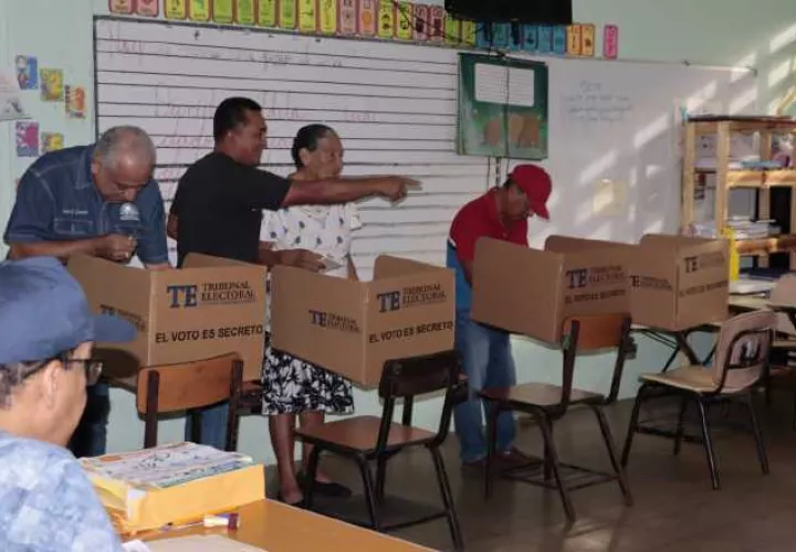 Reformas del Código Electoral indican que todo partidos político con 100 mil adherentes en adelante estaba obligado a elecciones primarias. Foto: Archivos