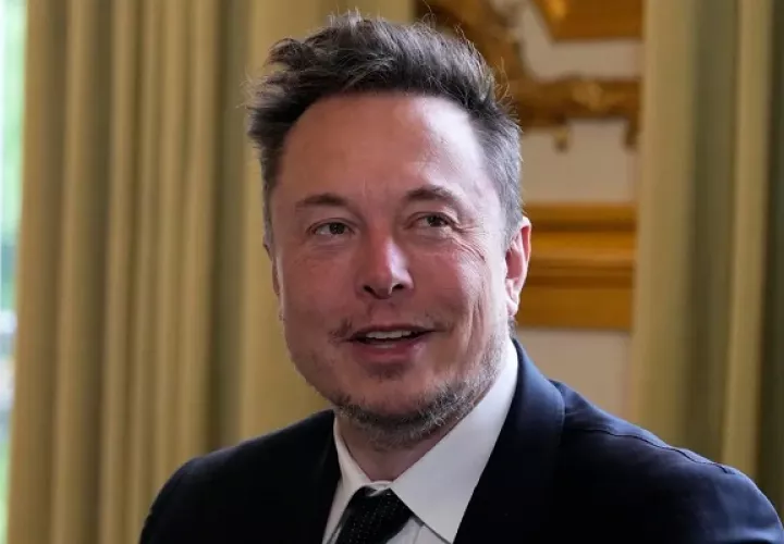 Musk recuperó el puesto tras repunte en el valor de las acciones de Tesla. Foto: EFE