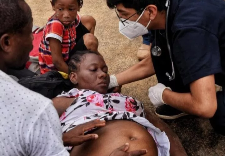 Debido al abuso que sufren, estas mujeres pueden sufrir más complicaciones. Foto: EFE